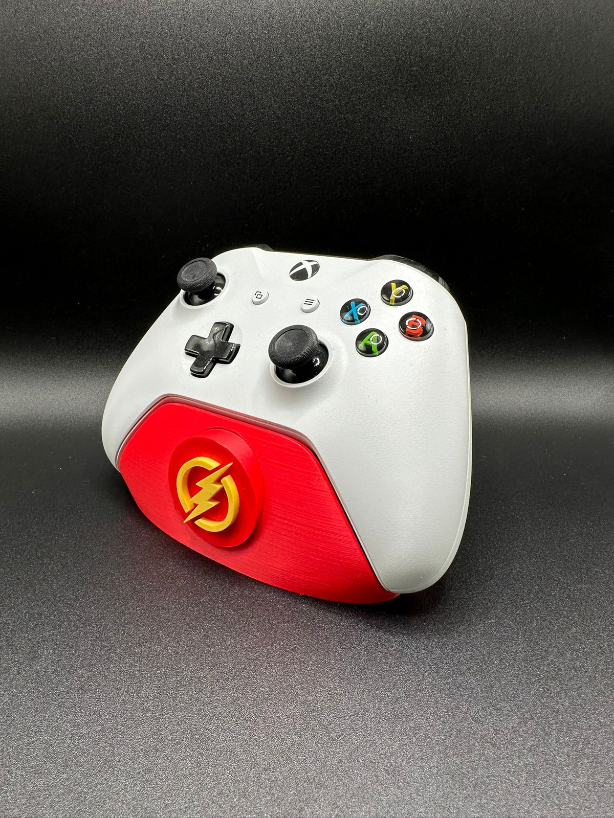 Supporto joystick Xbox con badge Flash, vista frontale