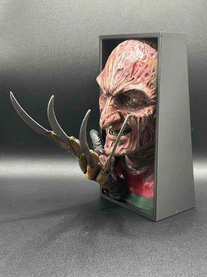 Fermalibro 3D Freddy Krueger Dipinto a Mano