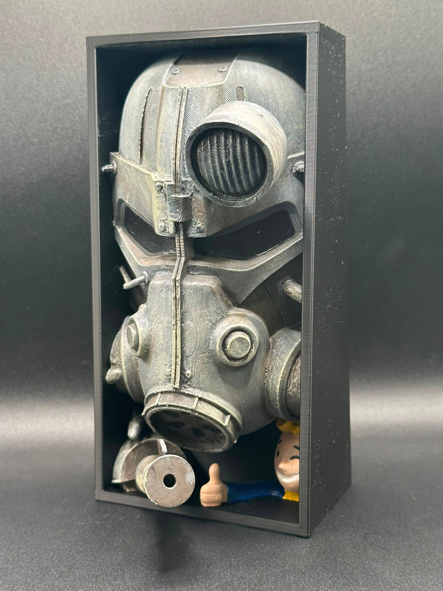 Fermalibro Power Armor di profilo, blocco portalibri stampato in 3D
