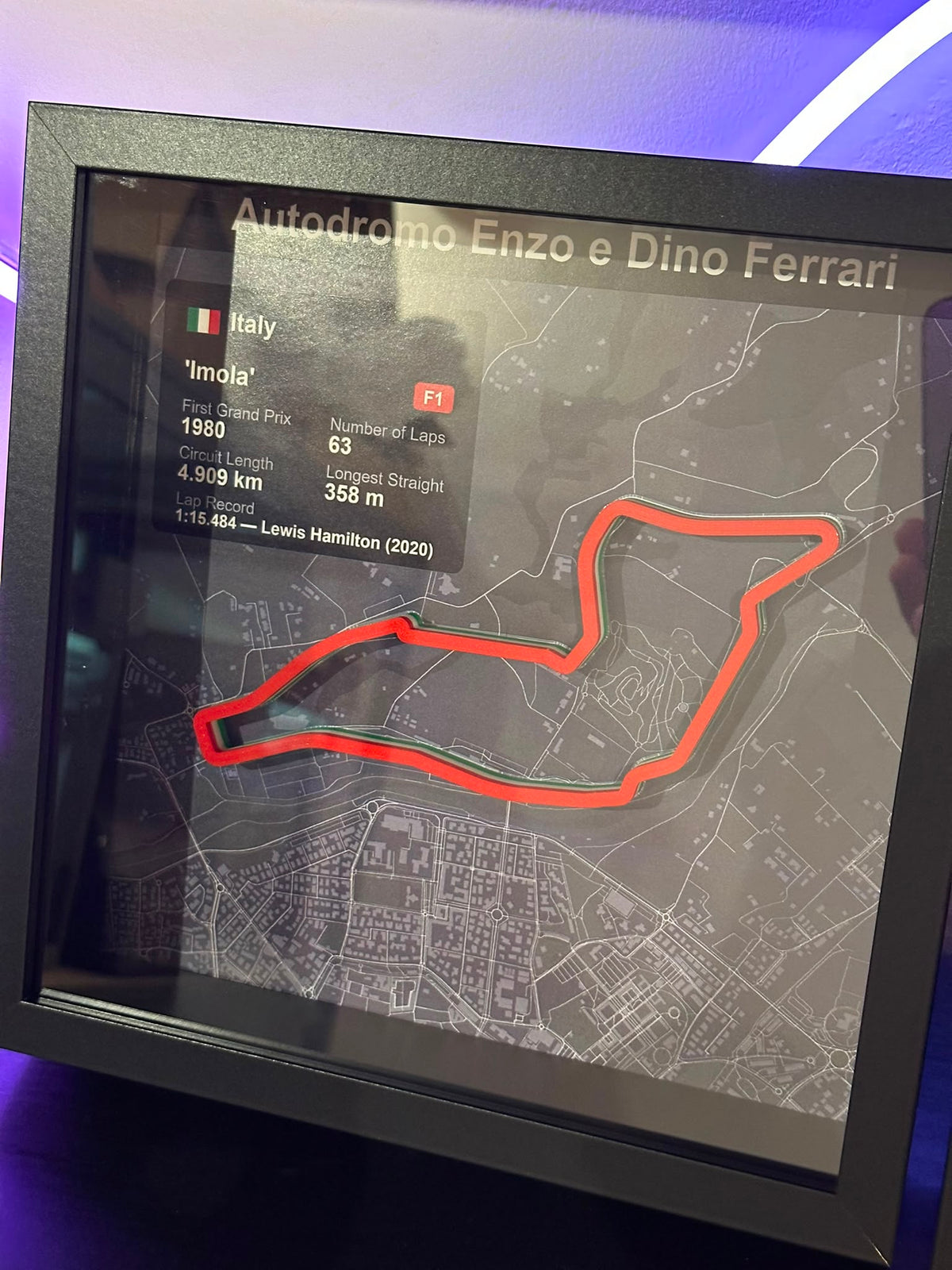 Quadro 3D circuito di Imola incorniciato, Autodromo Enzo e Dino Ferrari in rilievo