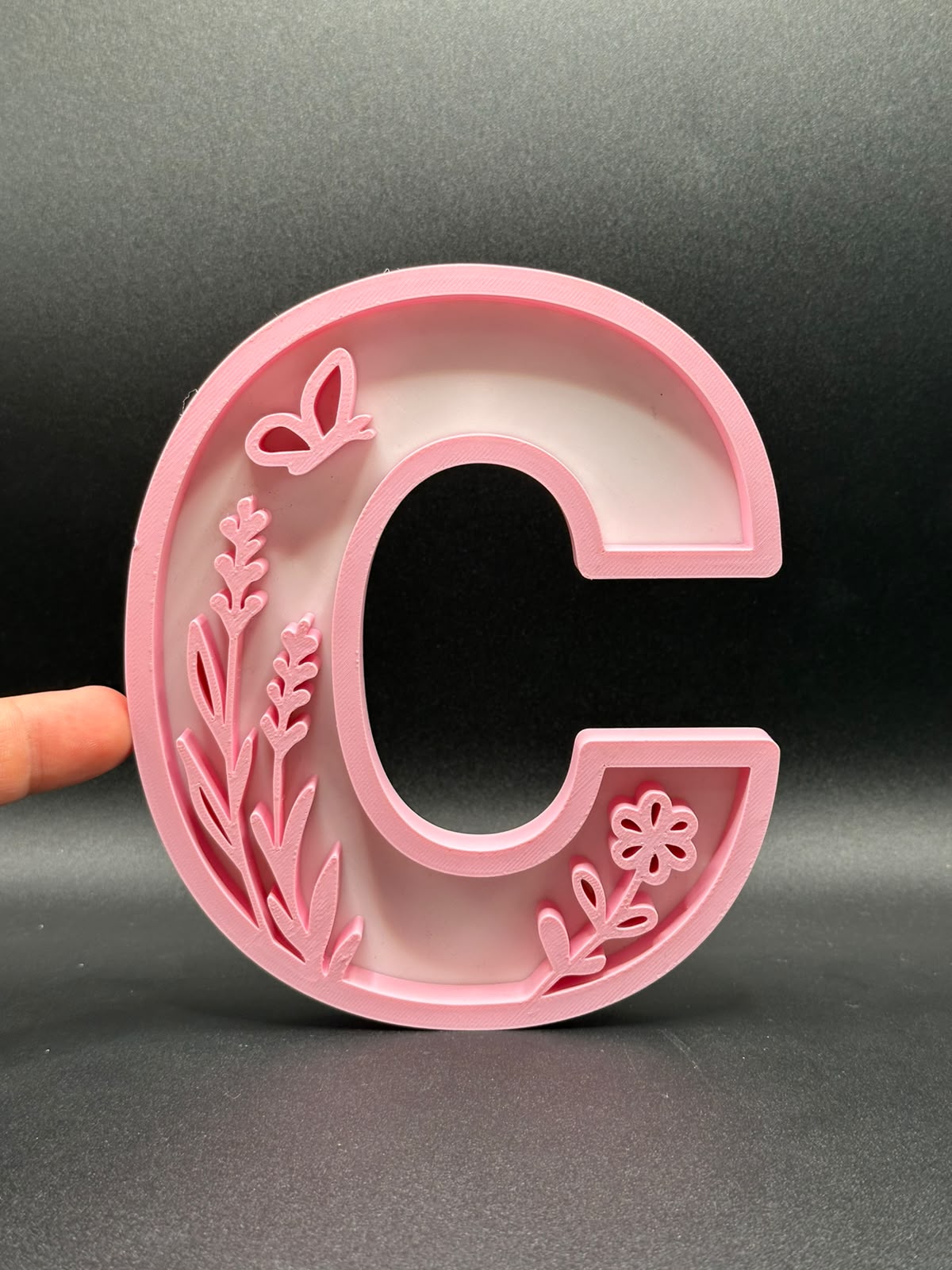 Lettera 3D floreale personalizzata rosa - Livoncraft3D