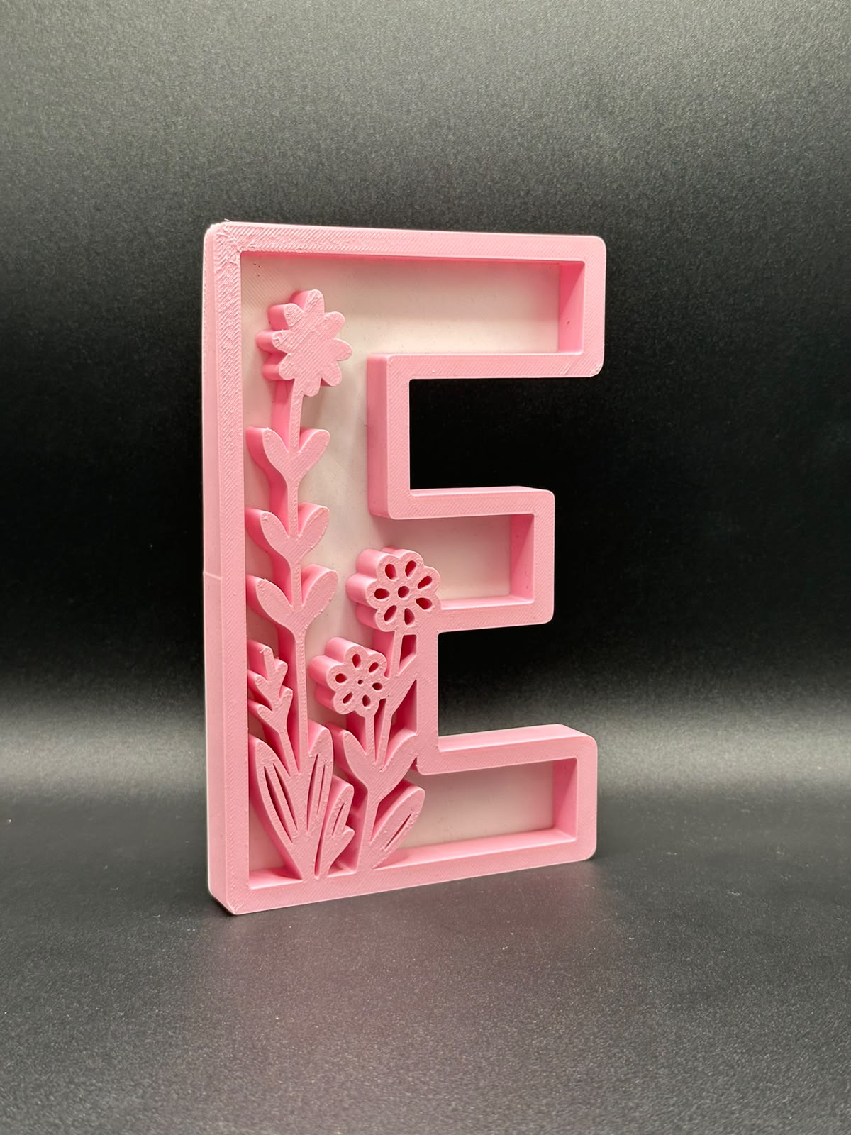 Lettera 3D floreale personalizzata rosa - Livoncraft3D