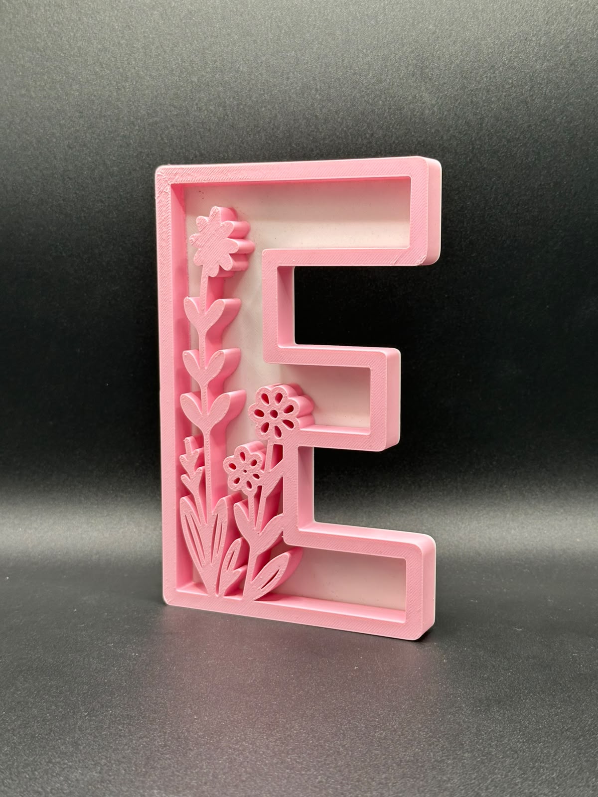 Lettera 3D floreale personalizzata rosa - Livoncraft3D