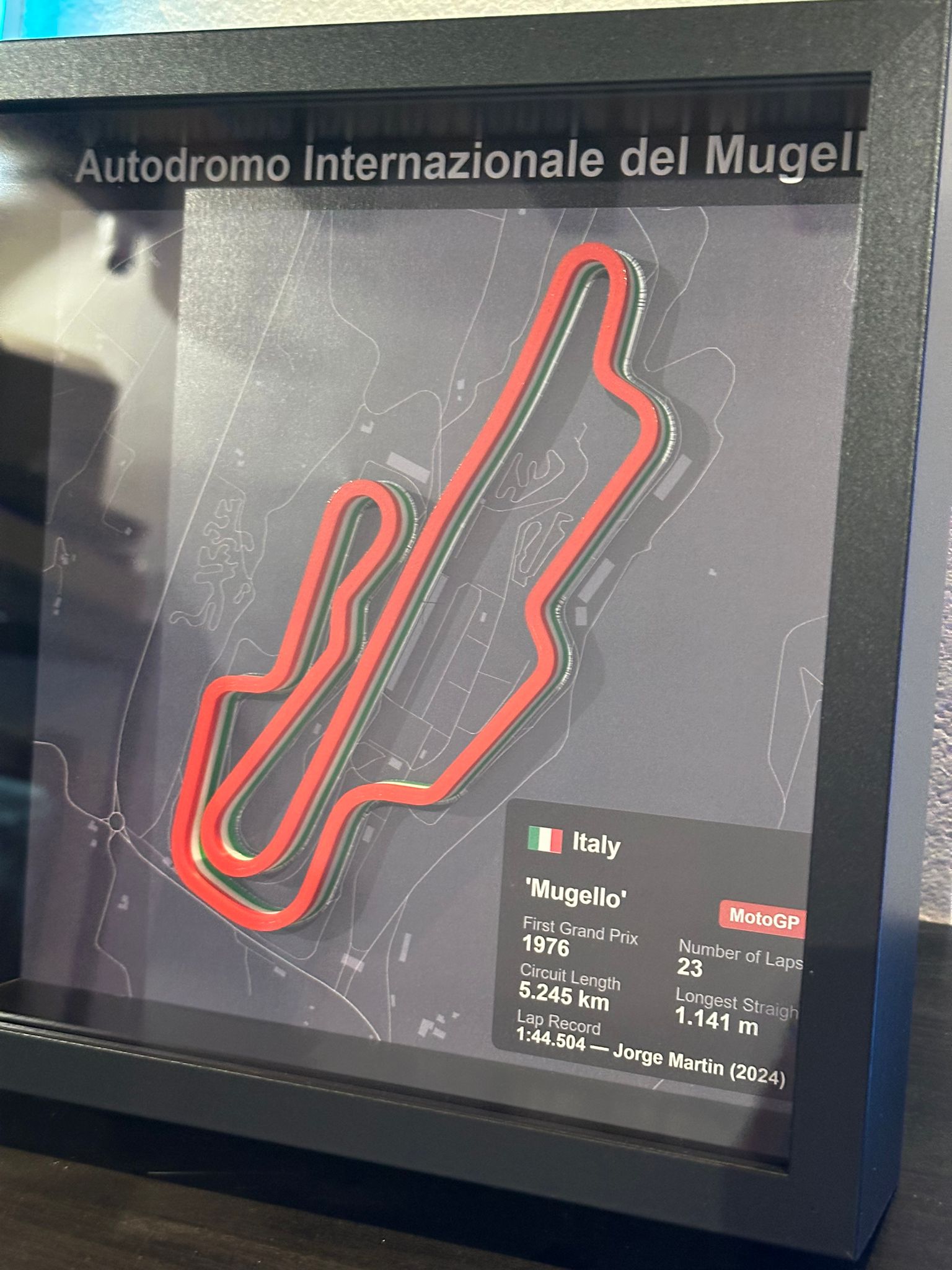 Quadro 3D circuito Mugello - prodotto reale incorniciato