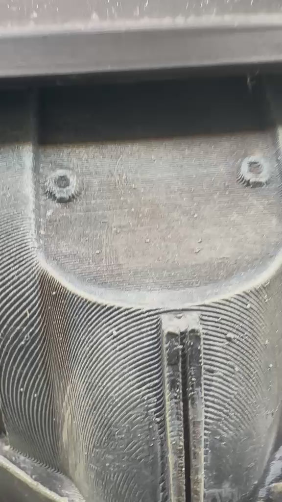 Fermalibro Power Armor ripreso a 360 gradi, metallo invecchiato a mano