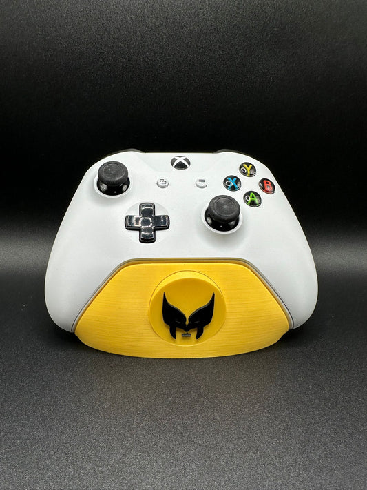 Supporto joystick Xbox con badge Wolverine, base gialla