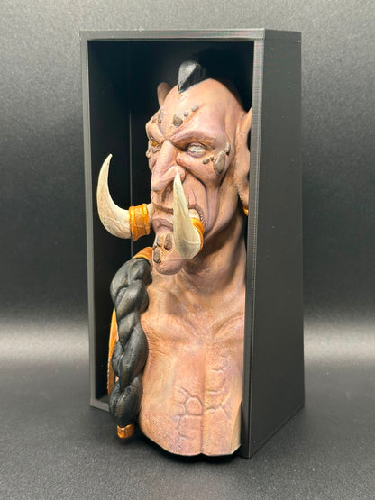 Fermalibro Troll Zandalari visto di lato, dettaglio delle zanne